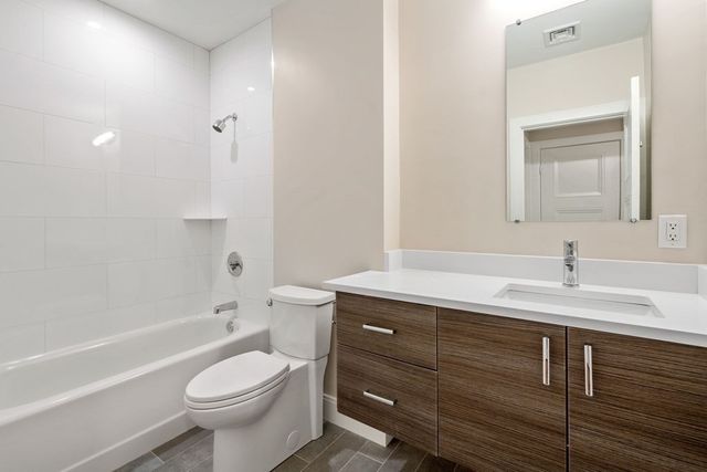 425 Lagrange Street 107, Boston, MA 02132