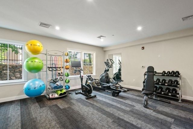 425 Lagrange Street 107, Boston, MA 02132