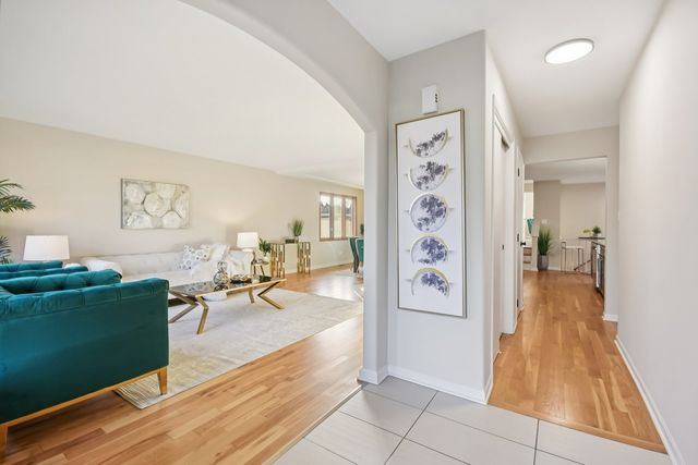 17800 Ridgeland Avenue, Tinley Park, IL 60477