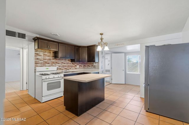 1008 E Kentucky Street, Tucson, AZ 85714