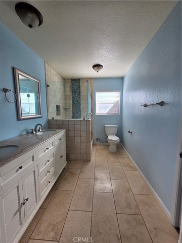 938 Ford, Corona, CA 92879