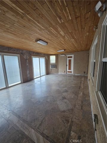 938 Ford, Corona, CA 92879