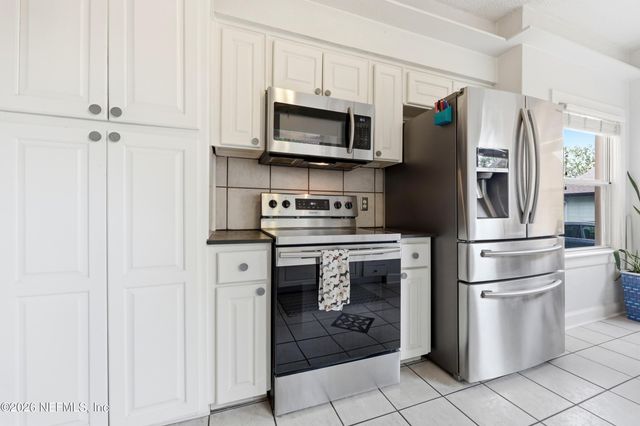 525 2ND Street, Neptune Beach, FL 32266