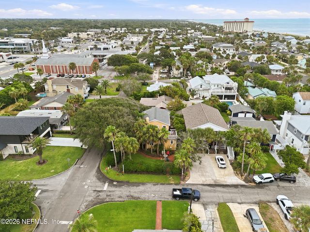 525 2ND Street, Neptune Beach, FL 32266
