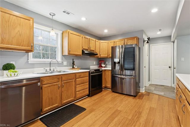 113 Hickory Hills DR, Williamsburg, VA 23185