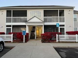 2652 S Knightsbridge, Ann Arbor, MI 48105