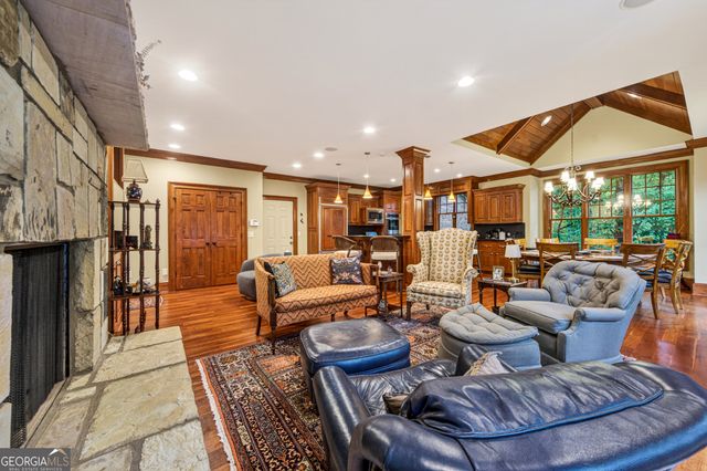 795 Chenocetah Drive, Cornelia, GA 30531