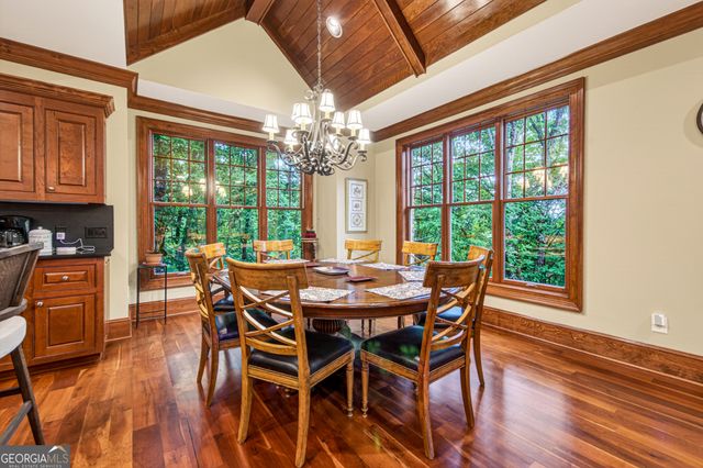795 Chenocetah Drive, Cornelia, GA 30531