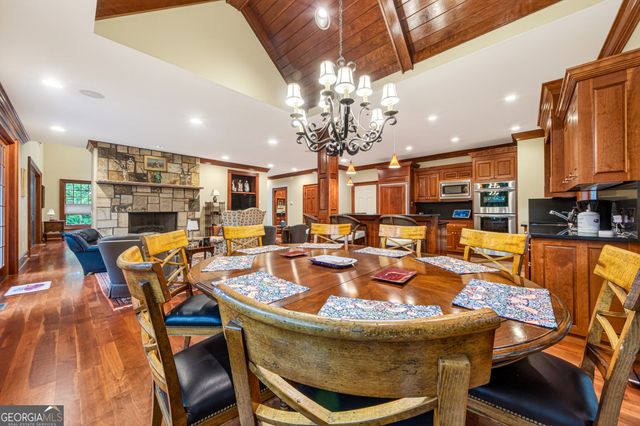 795 Chenocetah Drive, Cornelia, GA 30531
