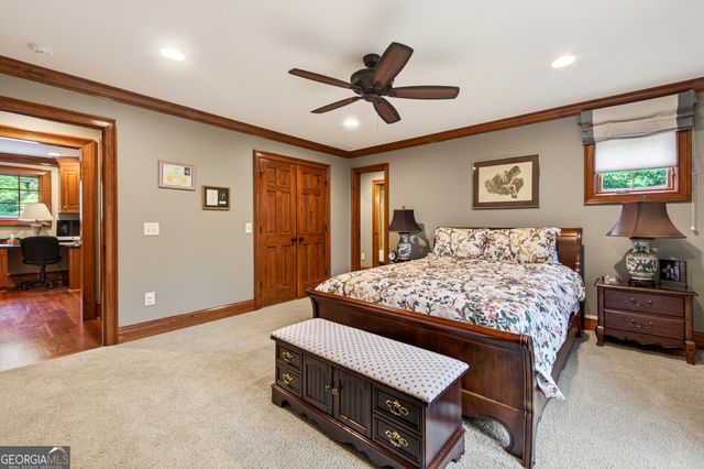 795 Chenocetah Drive, Cornelia, GA 30531