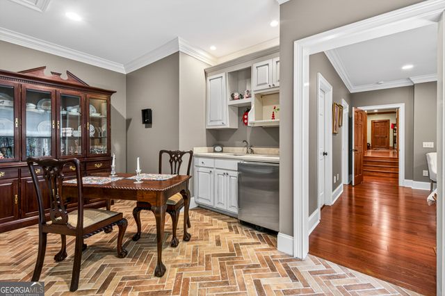 795 Chenocetah Drive, Cornelia, GA 30531