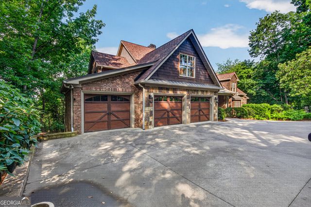 795 Chenocetah Drive, Cornelia, GA 30531