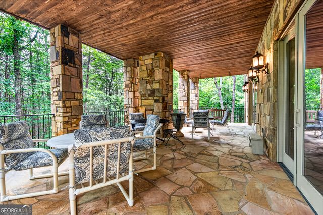 795 Chenocetah Drive, Cornelia, GA 30531