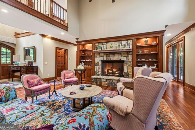 795 Chenocetah Drive, Cornelia, GA 30531