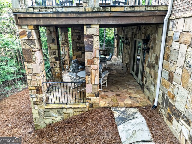 795 Chenocetah Drive, Cornelia, GA 30531