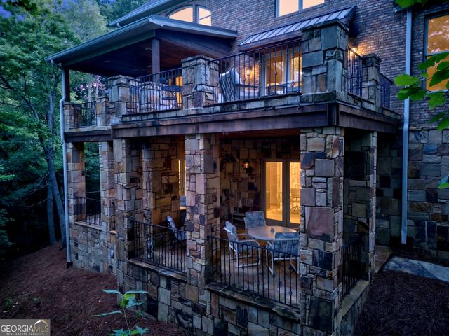 795 Chenocetah Drive, Cornelia, GA 30531