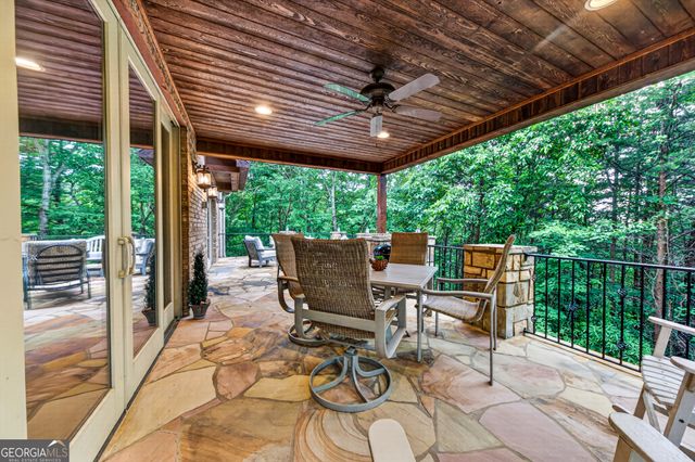 795 Chenocetah Drive, Cornelia, GA 30531