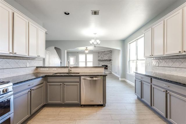 11221 NW 96th Street, Yukon, OK 73099