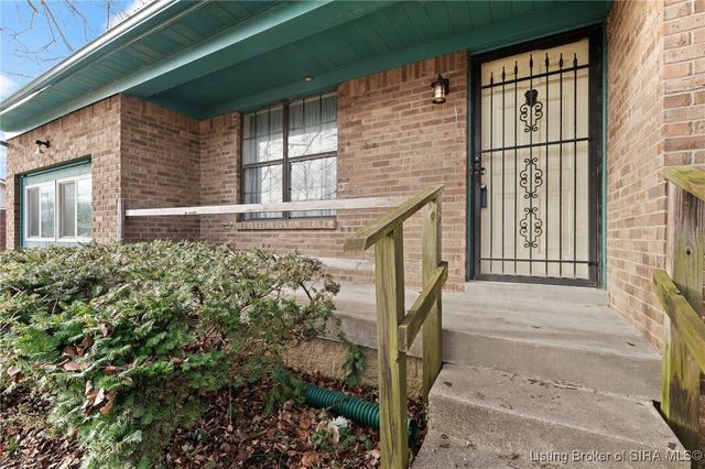 4601 Dunbar Drive, Jeffersonville, IN 47130