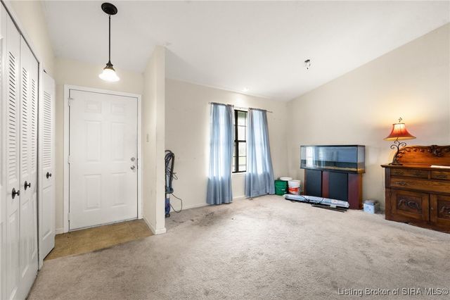 4601 Dunbar Drive, Jeffersonville, IN 47130