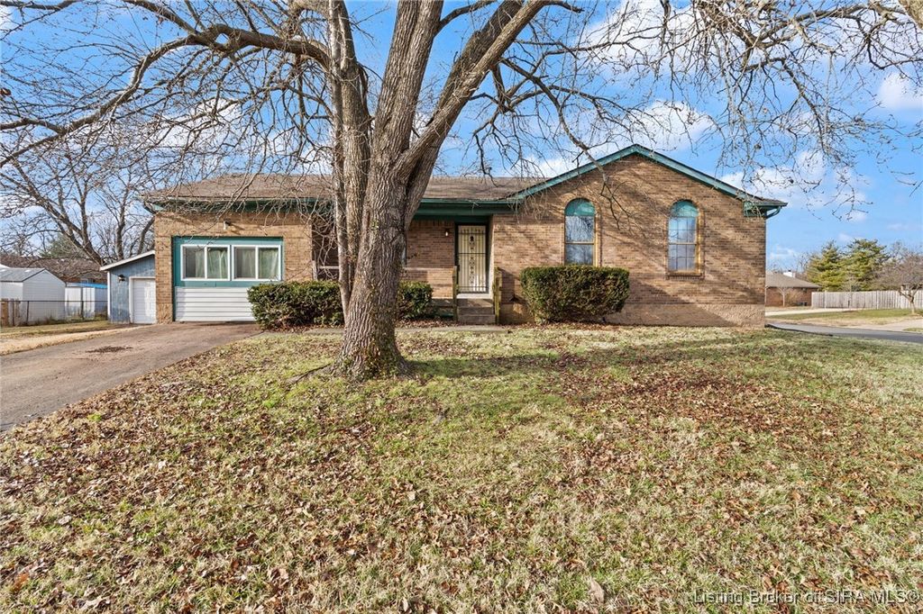 4601 Dunbar Drive, Jeffersonville, IN 47130