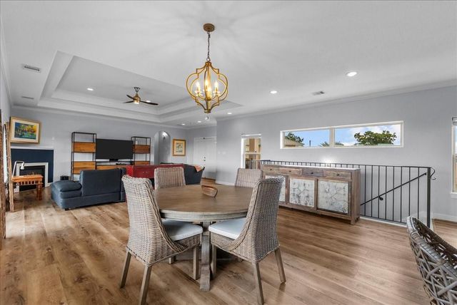 202 Debbie Lane, San Leon, TX 77539