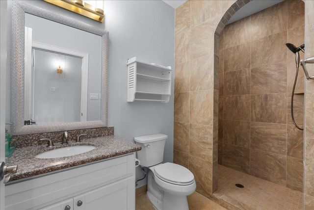 202 Debbie Lane, San Leon, TX 77539