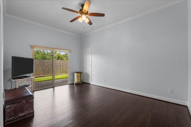 202 Debbie Lane, San Leon, TX 77539