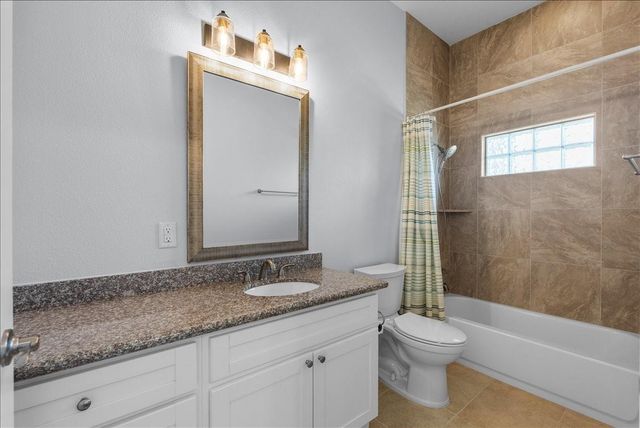 202 Debbie Lane, San Leon, TX 77539