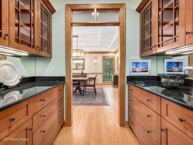 13001 Ravine Drive, Lemont, IL 60439