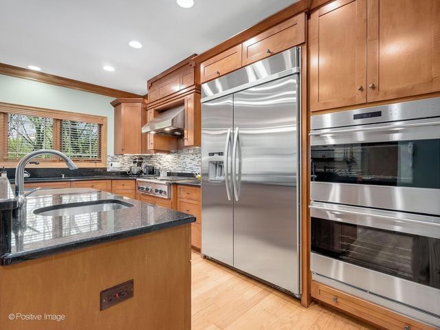 13001 Ravine Drive, Lemont, IL 60439
