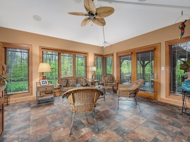 13001 Ravine Drive, Lemont, IL 60439