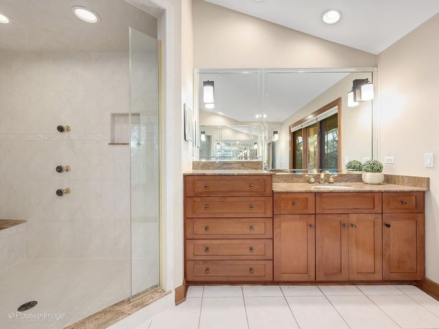 13001 Ravine Drive, Lemont, IL 60439