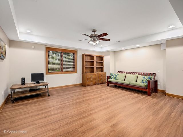 13001 Ravine Drive, Lemont, IL 60439