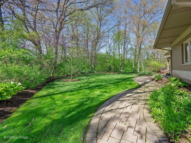 13001 Ravine Drive, Lemont, IL 60439