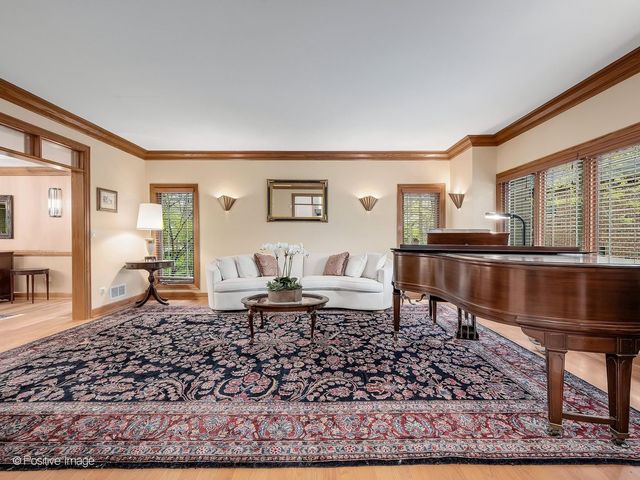 13001 Ravine Drive, Lemont, IL 60439
