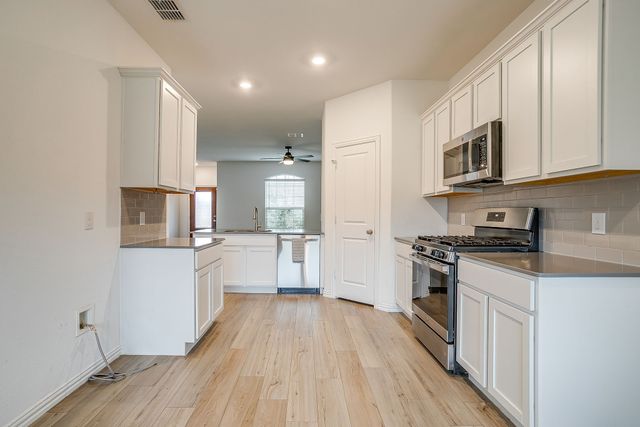 1605 River Crossing Drive, Anna, TX 75409