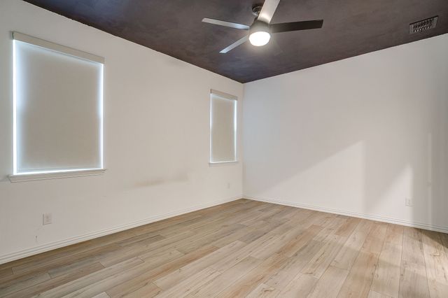 1605 River Crossing Drive, Anna, TX 75409