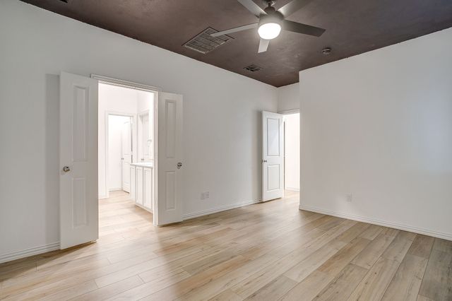 1605 River Crossing Drive, Anna, TX 75409