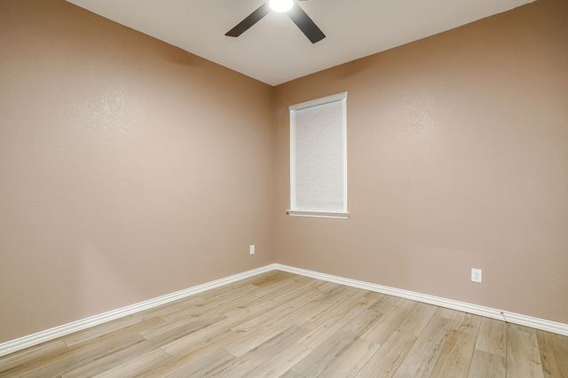 1605 River Crossing Drive, Anna, TX 75409