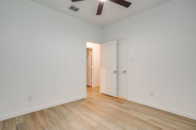 1605 River Crossing Drive, Anna, TX 75409