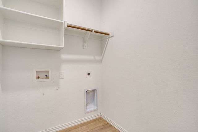 1605 River Crossing Drive, Anna, TX 75409