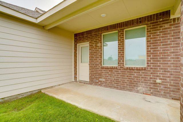 1605 River Crossing Drive, Anna, TX 75409