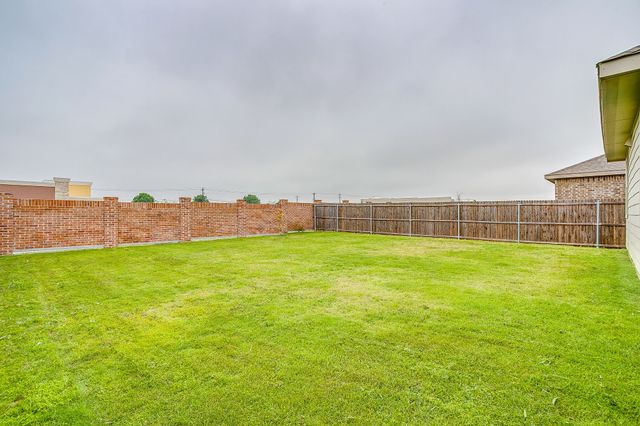 1605 River Crossing Drive, Anna, TX 75409