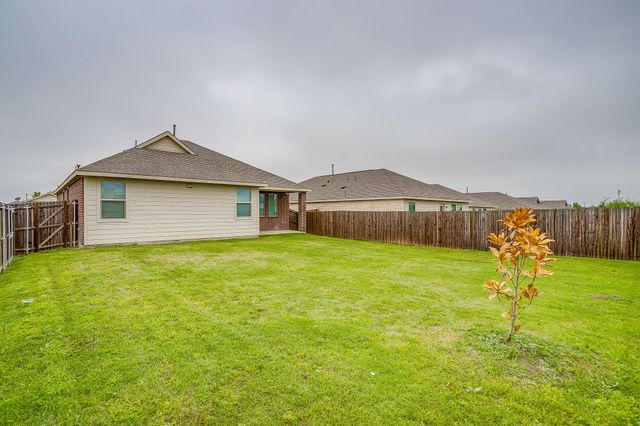 1605 River Crossing Drive, Anna, TX 75409