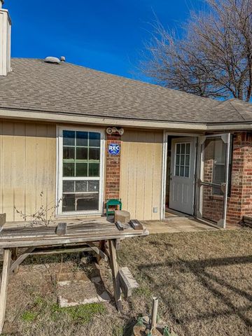 720 SW 155th Place, Oklahoma City, OK 73170