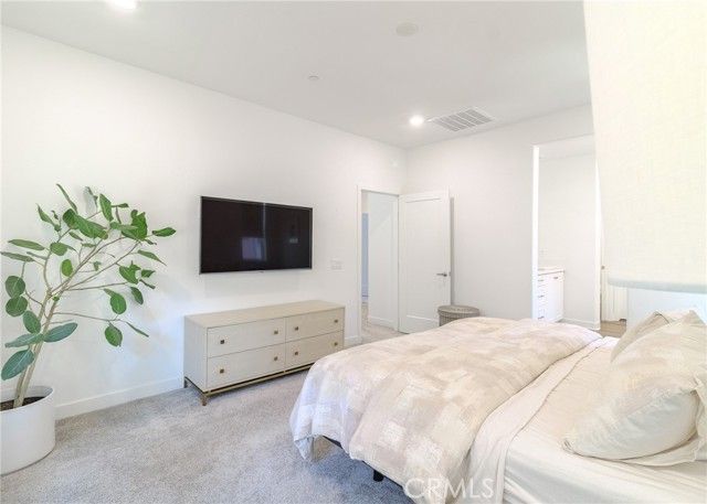 168 Denali, Lake Forest (el Toro), CA 92630