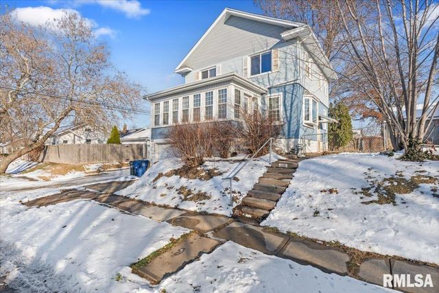 2111 MISSISSIPPI Avenue, Davenport, IA 52803