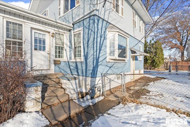 2111 MISSISSIPPI Avenue, Davenport, IA 52803
