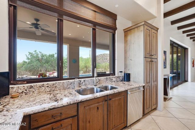 6342 W Sunlit Bridge Place, Marana, AZ 85658